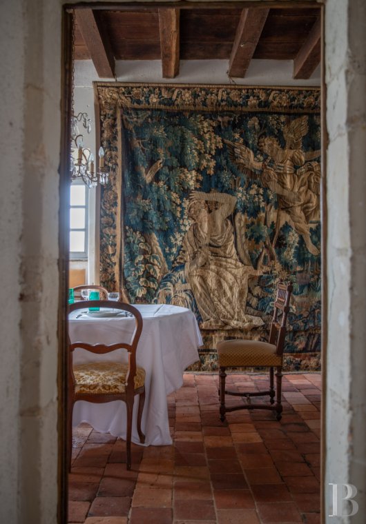 En Touraine, près de Loches, un ancien château-monastère et son domaine de 150 hectares - photo  n°12